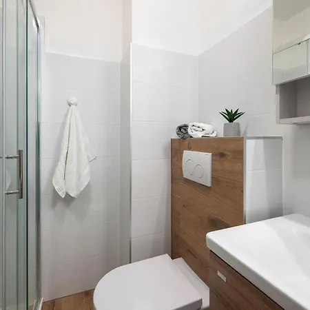 4 Bedroom In بولا