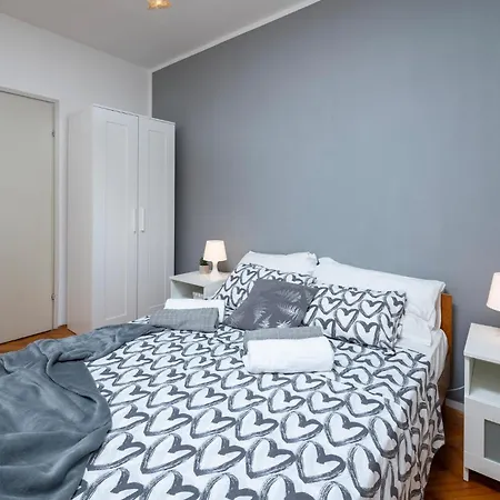 Cozy In With Wifi Apartament *
