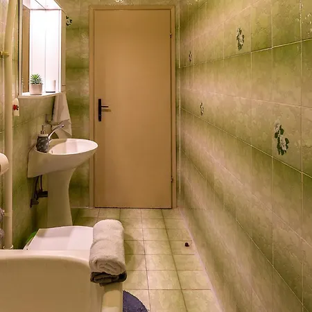 Front In With Wifi Appartement